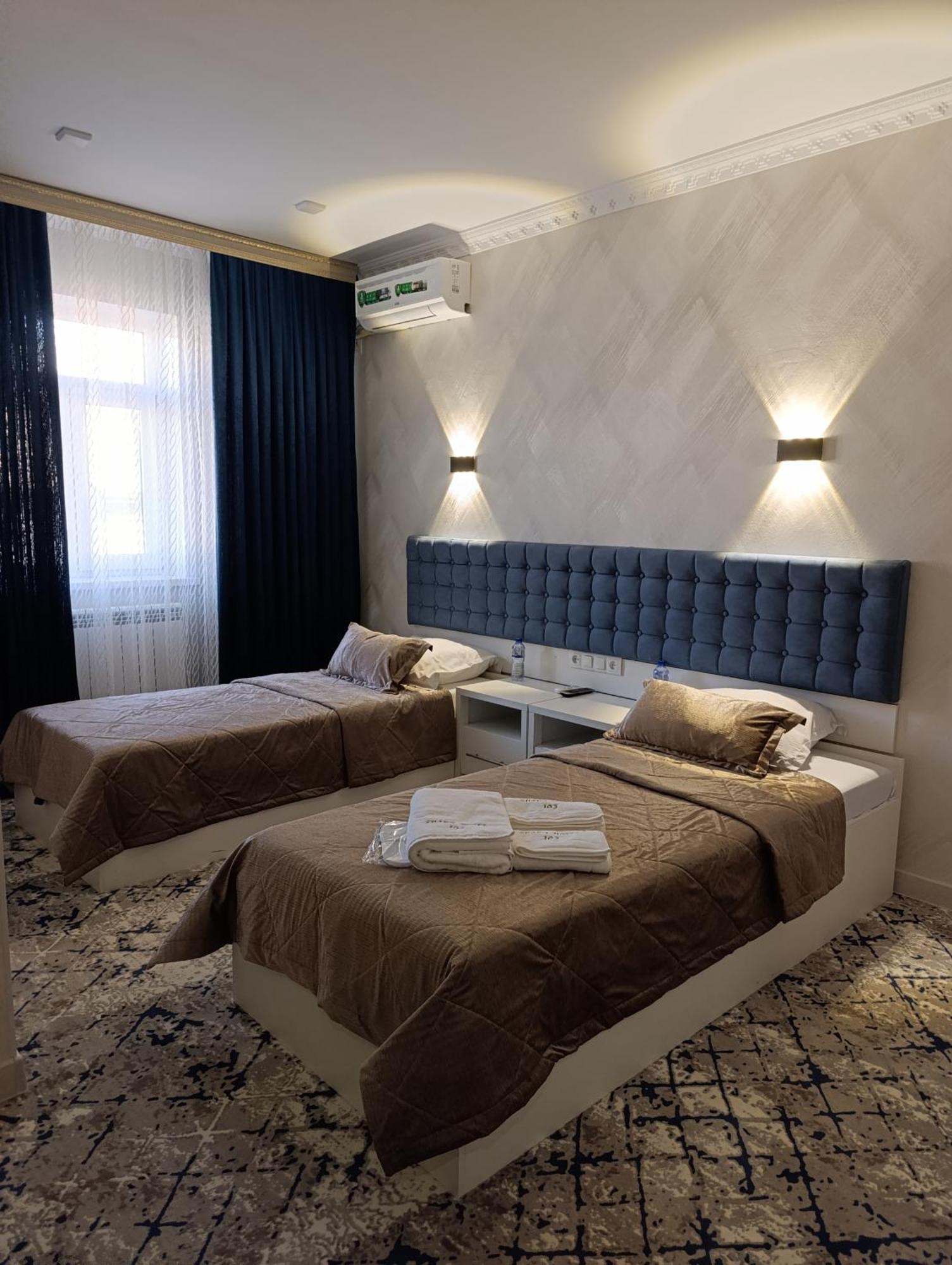 Sharq Hotel Urgentj Eksteriør billede